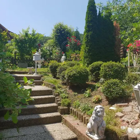 アパート 6 Schulstrasse *